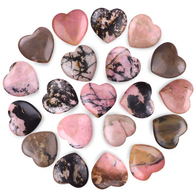 Các tinh thể hình trái tim Rhodonite kính để cân bằng Chakra