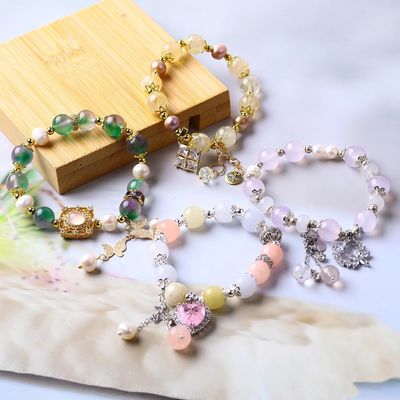 Chiếc vòng đeo tay 10mm bằng đá tinh thể với năng lượng chữa bệnh