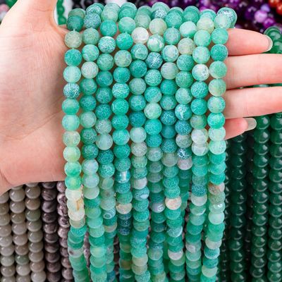 Đá tinh tế màu xanh lá cây 8mm được làm đẹp để đeo vòng cổ