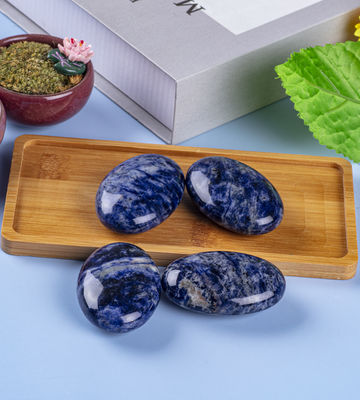 Sodalite tự nhiên được đánh bóng đá cọ Sodalite đá quý túi Sodalite đá lo lắng Sodalite để giảm căng thẳng Trang trí nhà