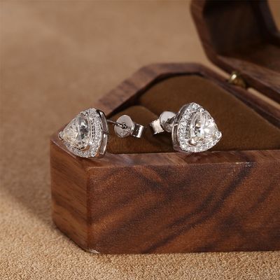 Moissanite 925 Sterling Silver Stud Bàn tai hỗ trợ OEM ODM