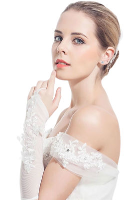 18K vàng Moissanite kim cương Stud bông tai cho quà sinh nhật